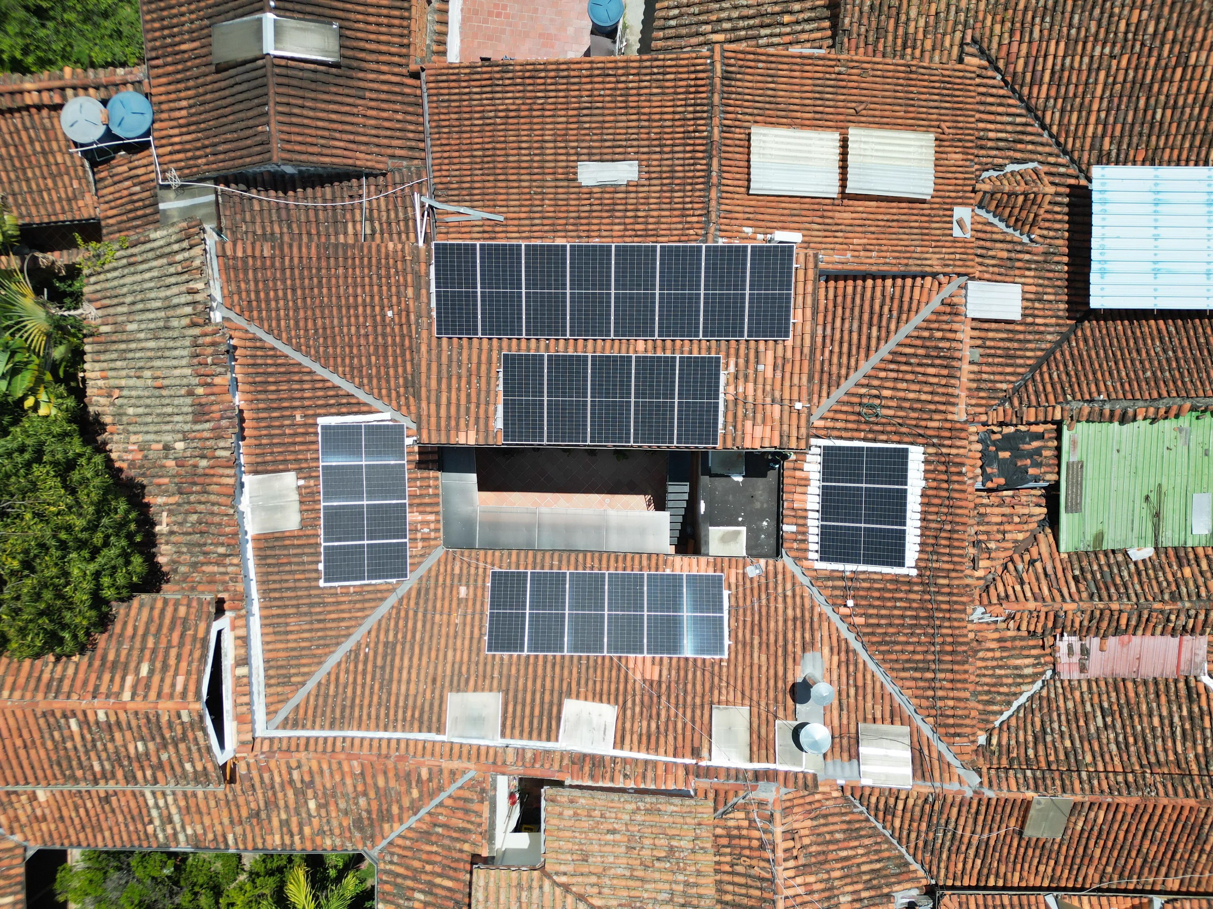 La Croissantina — instalación de paneles solares, foto 3